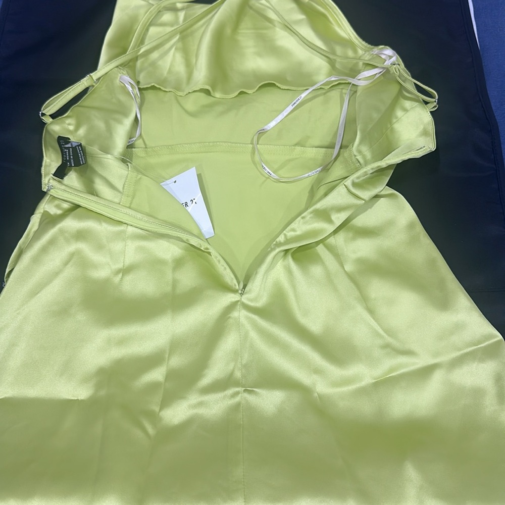 NWT forever 21 Honeydew Dress - Picture 11 of 11